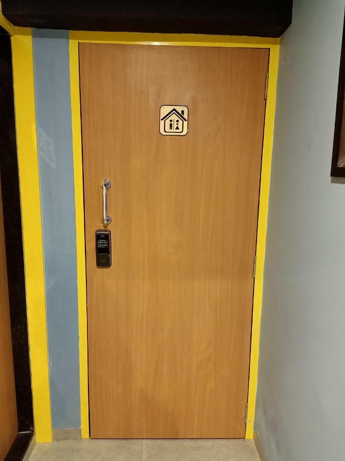 Stay Villa Hostel For Male And Female Mumbai Kültér fotó